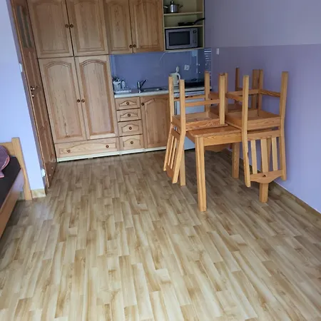 Lawendowy Zakatek 시아노제티